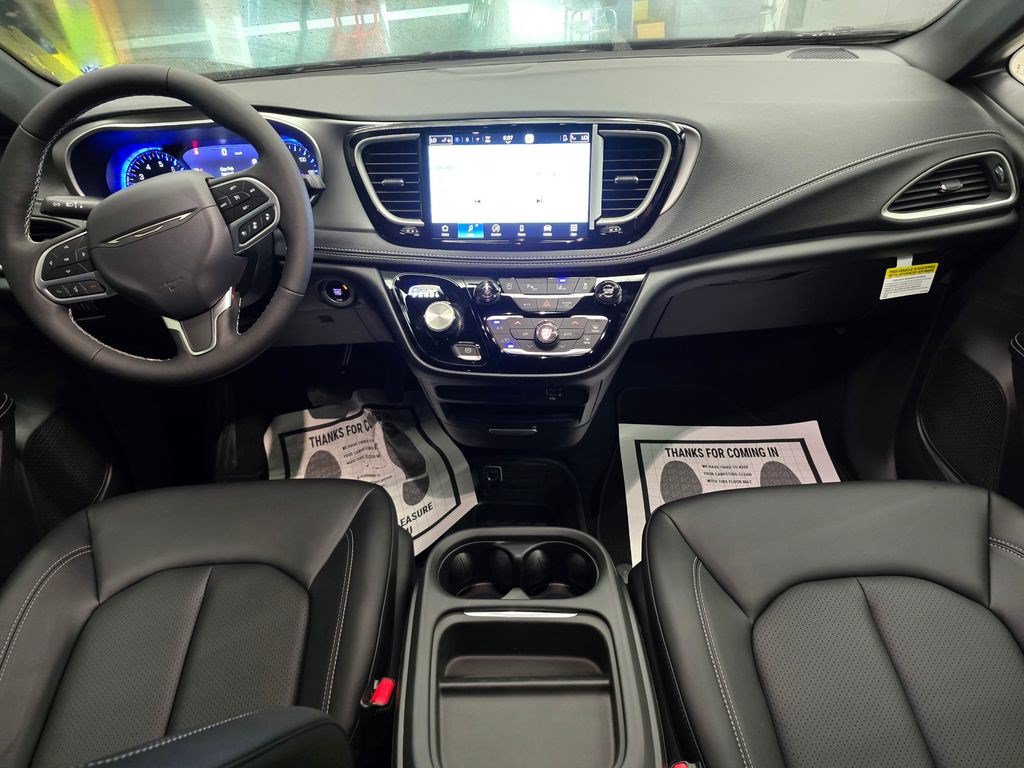 New 2027 Chrysler Pacifica Select FWD image 32