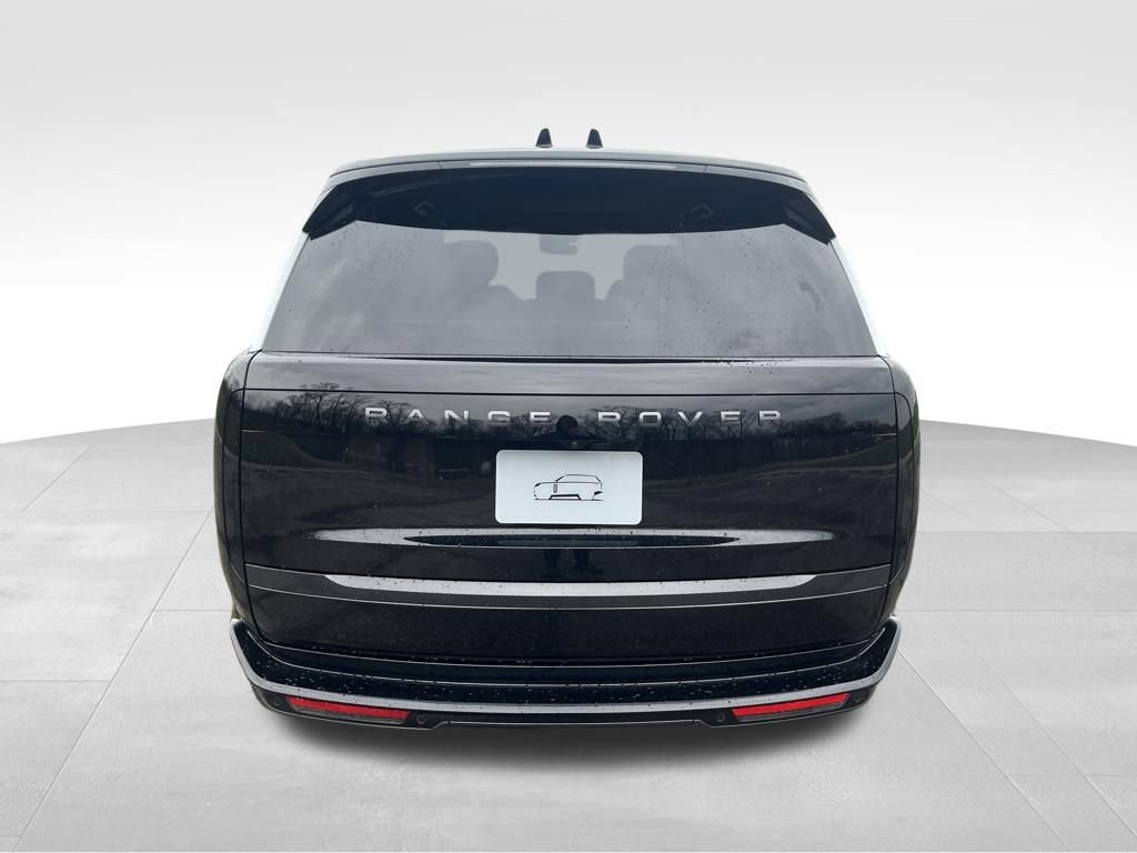 New 2026 Land Rover Range Rover Long Wheelbase SE image 4
