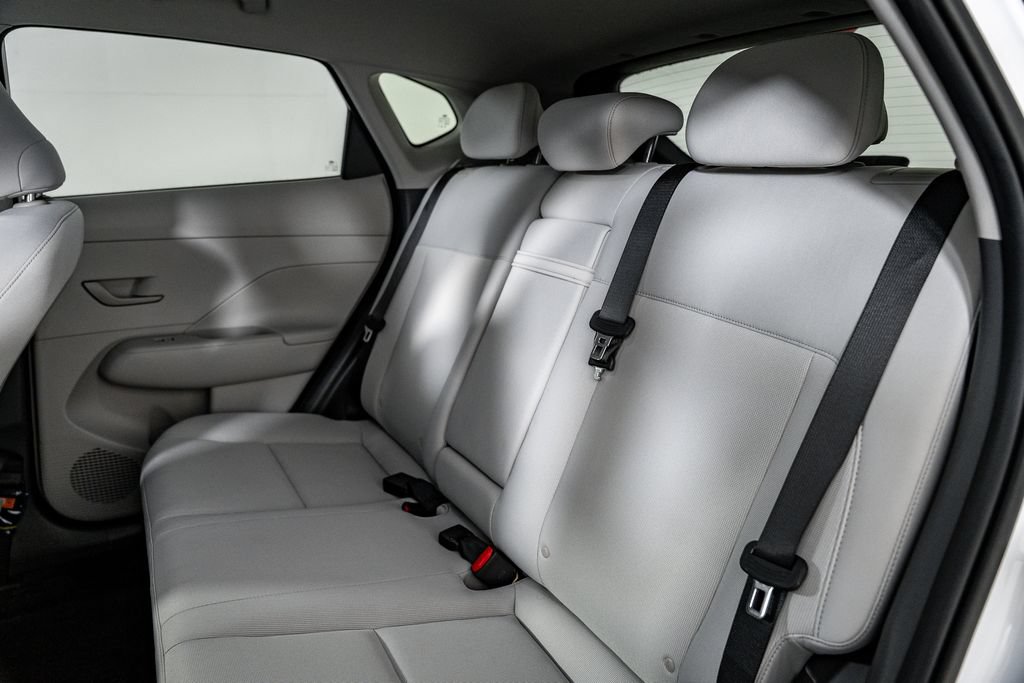 Certified 2025 Hyundai Kona SEL FWD image 19