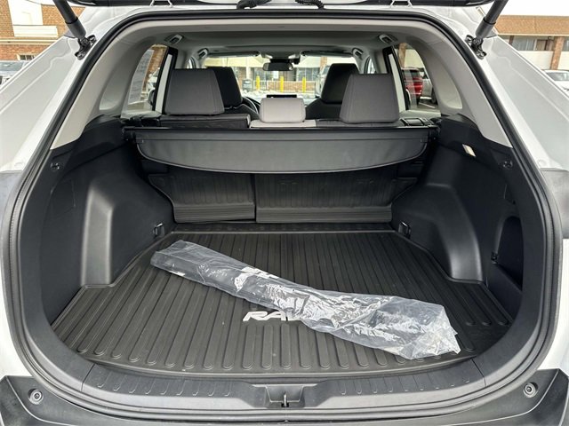 Used 2024 Toyota RAV4 XLE image 23