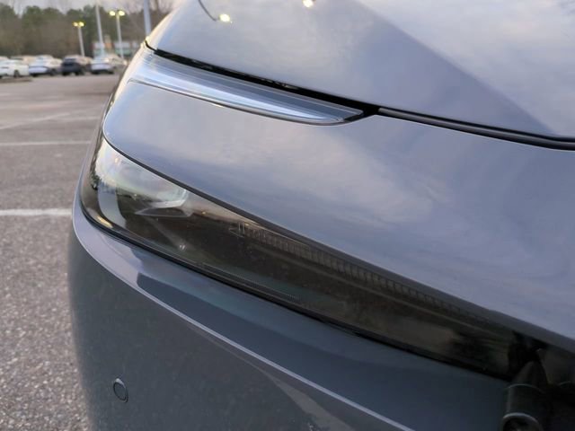 Used 2023 Toyota Prius XLE image 10