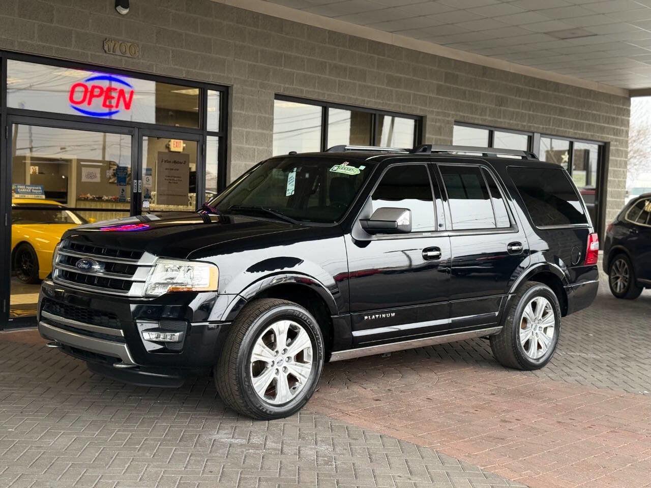 Used 2016 Ford Expedition Platinum image 64