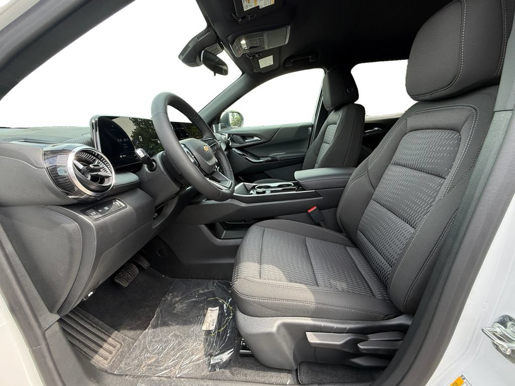 New 2027 Chevrolet Equinox LT FWD image 9
