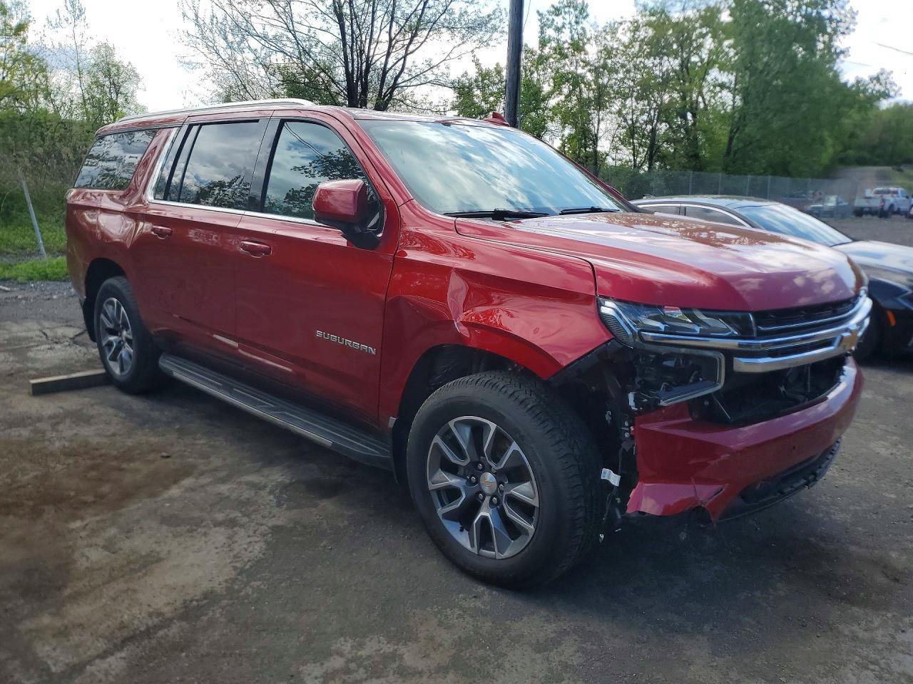 Used 2024 Chevrolet Suburban LT w/ Luxury Package