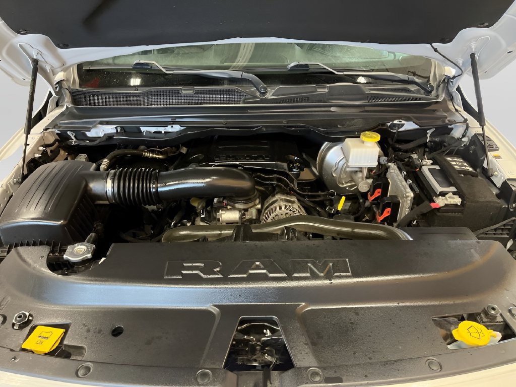 Used 2022 RAM 1500 Laramie AWD/4WD image 31