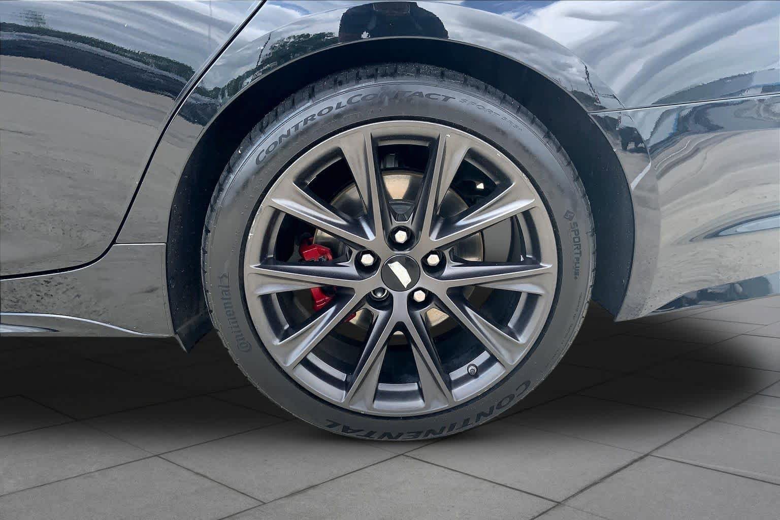 Used 2021 Cadillac CT5 V w/ Premium Package RWD image 11