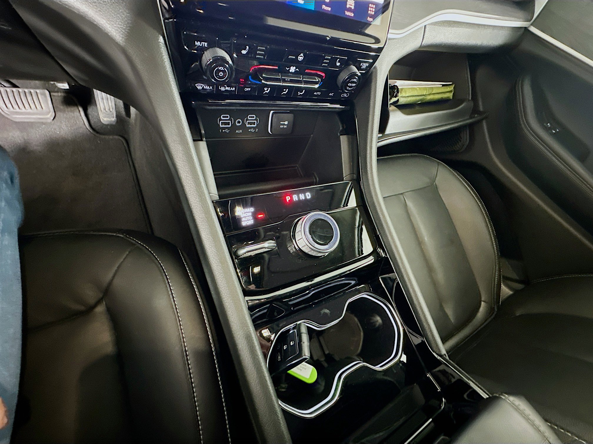 Used 2023 Jeep Grand Cherokee Limited image 25