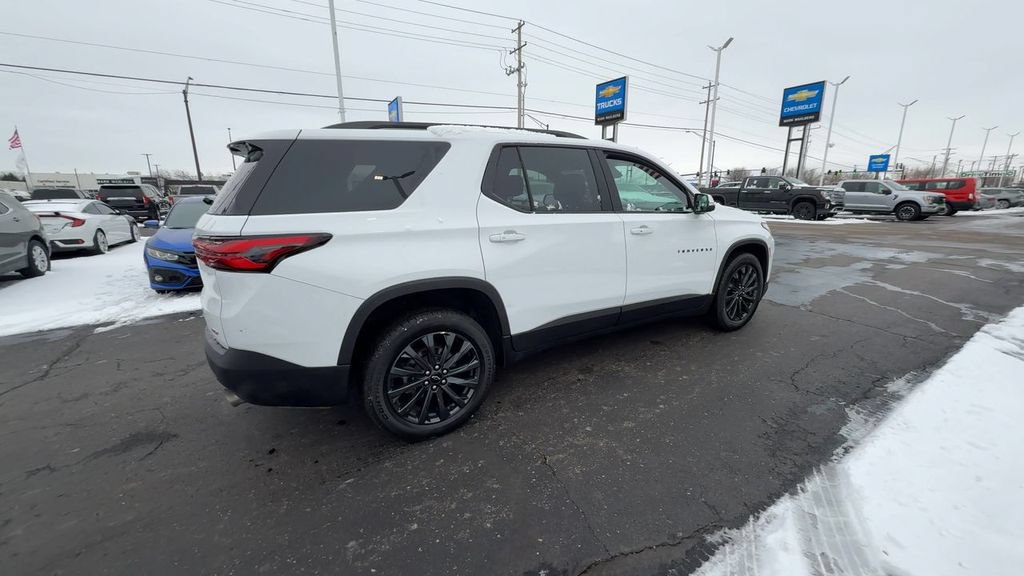 Used 2023 Chevrolet Traverse RS AWD/4WD image 8
