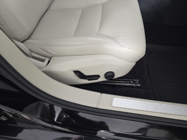 Used 2019 Volvo S60 T5 Momentum FWD image 28