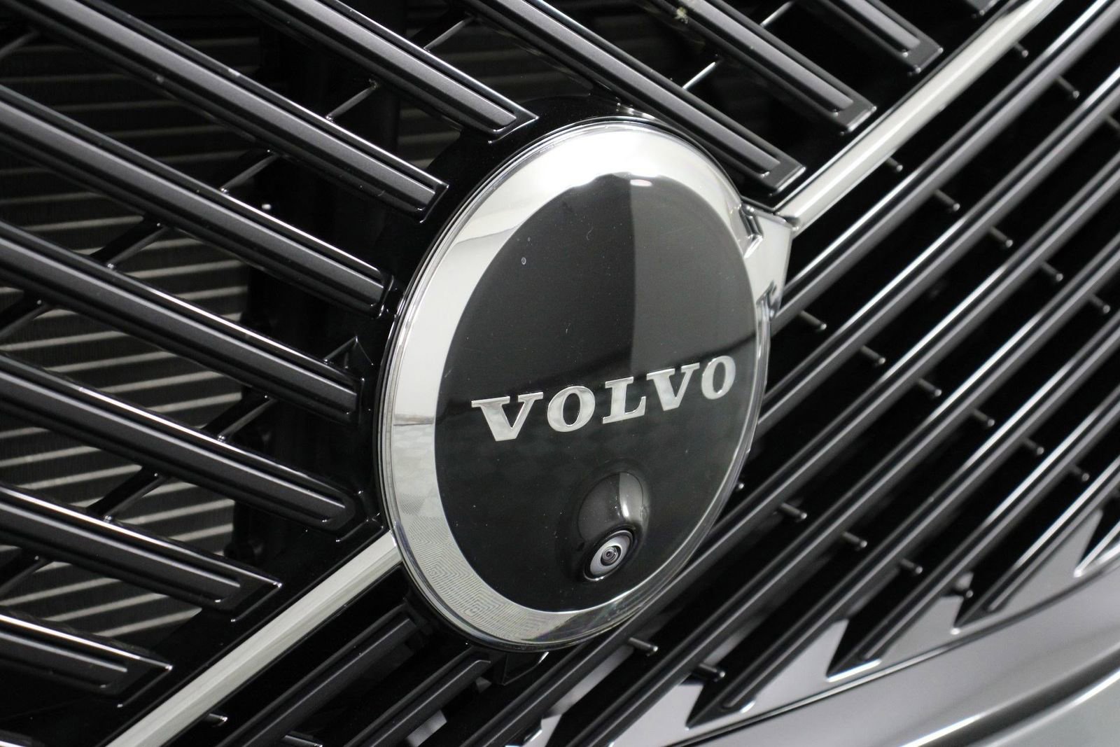 Certified 2026 Volvo XC60 B5 Ultra w/ Protection Package Premier AWD/4WD image 27