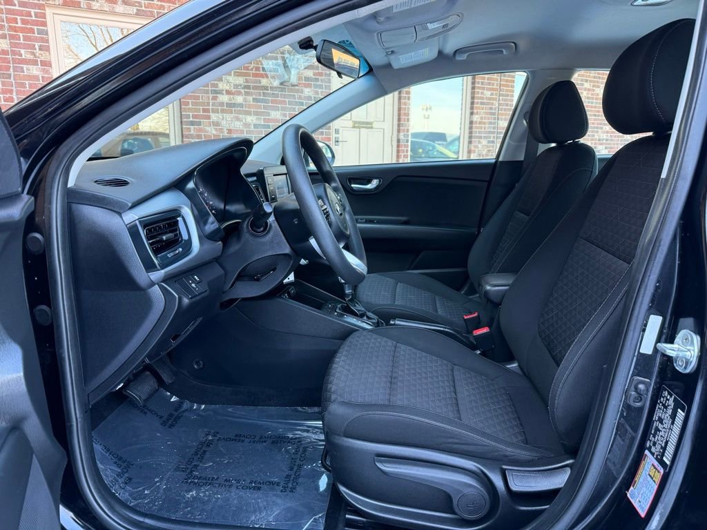 Used 2018 Kia Rio S image 11