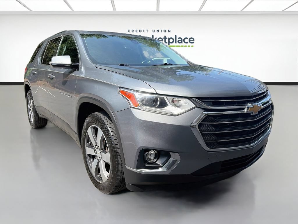 Used 2019 Chevrolet Traverse LT w/ LT Premium Package FWD image 1