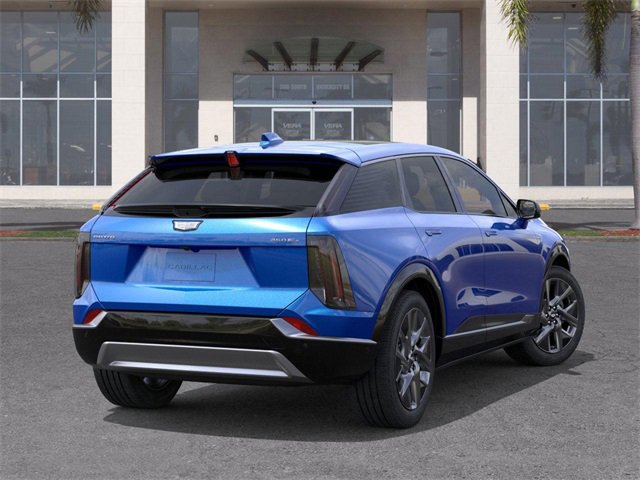 New 2026 Cadillac Optiq Luxury 2 image 4