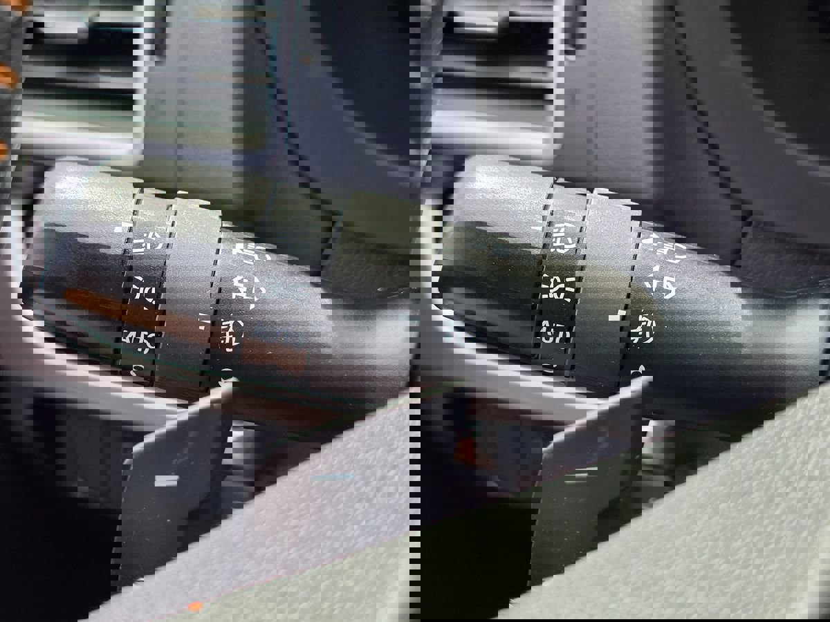 Used 2017 Subaru Crosstrek 2.0i Limited image 45