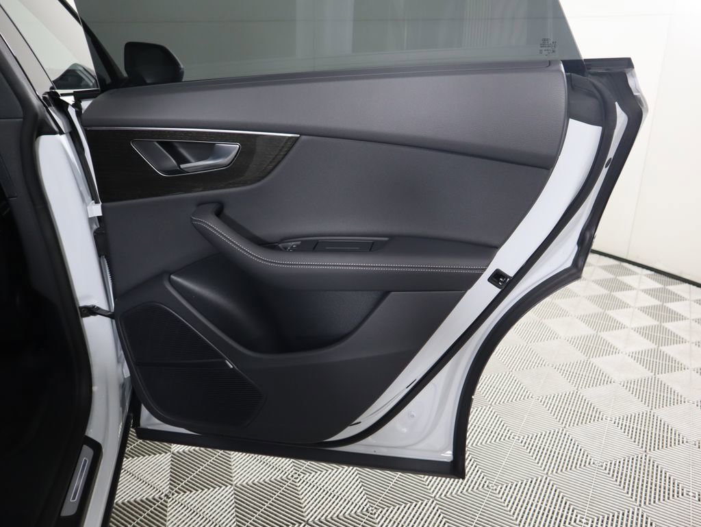 New 2026 Audi Q8 Premium Plus image 28