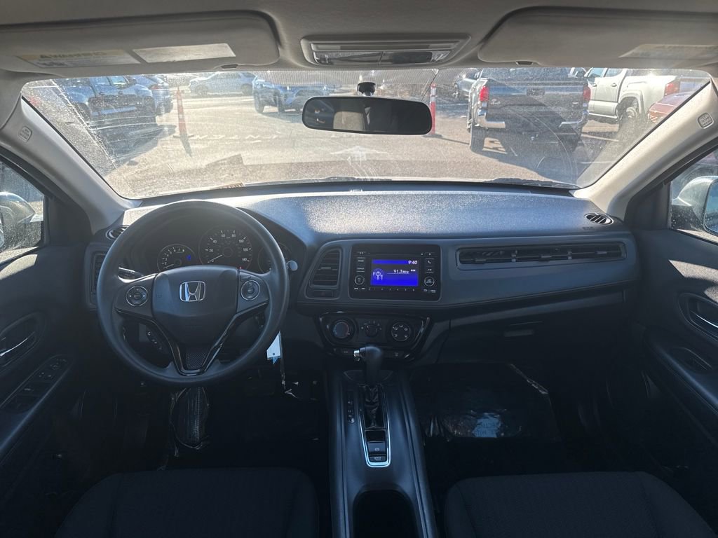 Used 2017 Honda HR-V LX image 11