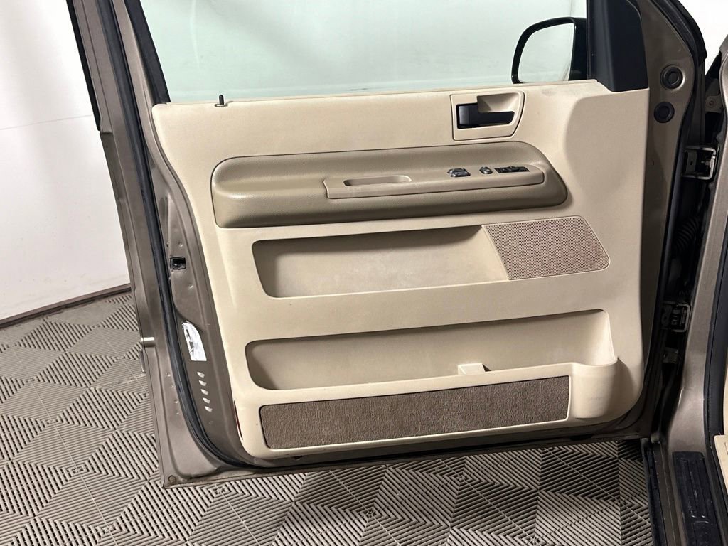 Used 2005 Ford Freestar SES image 14