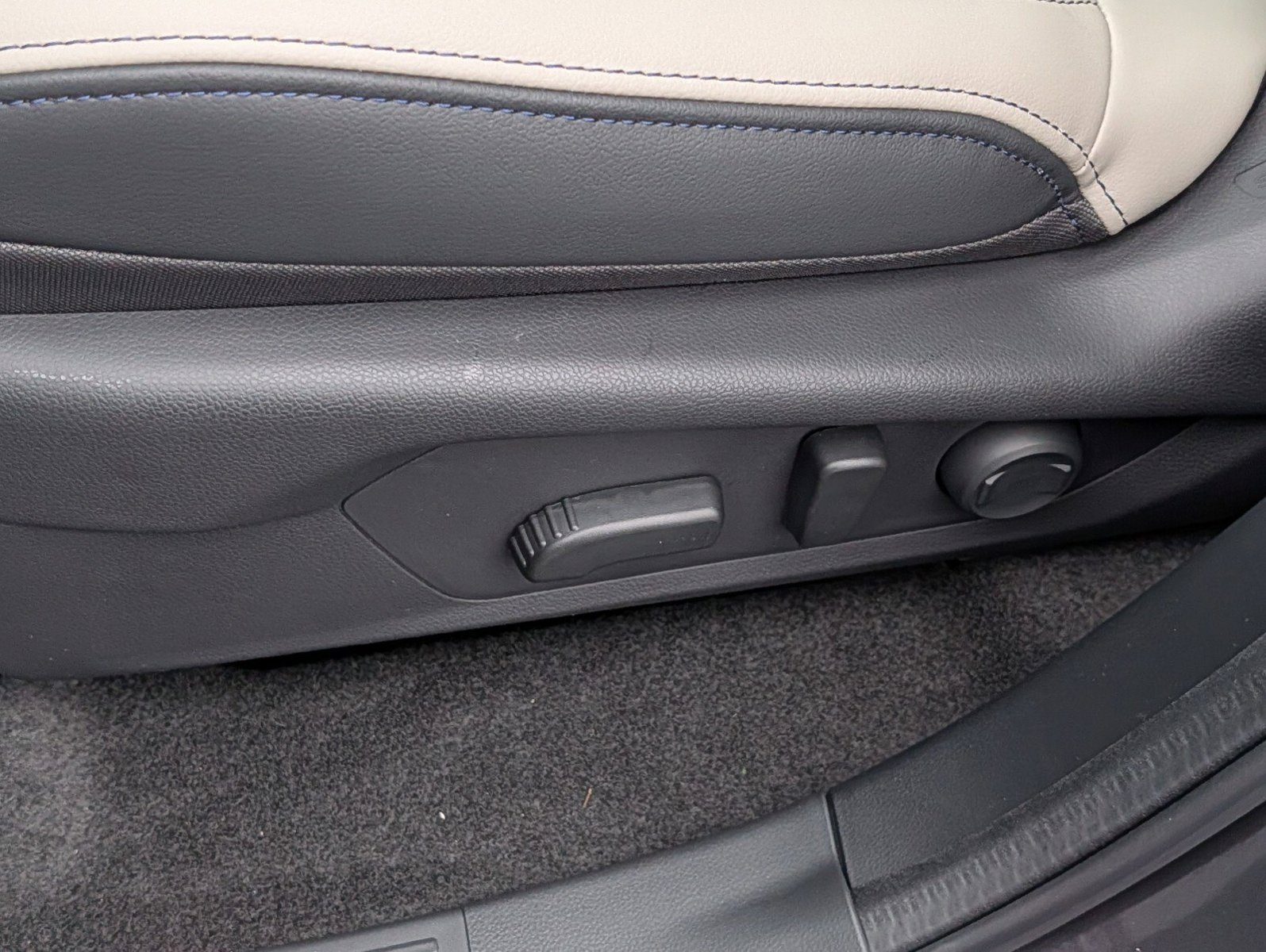 New 2026 Subaru Forester Premium AWD/4WD image 26