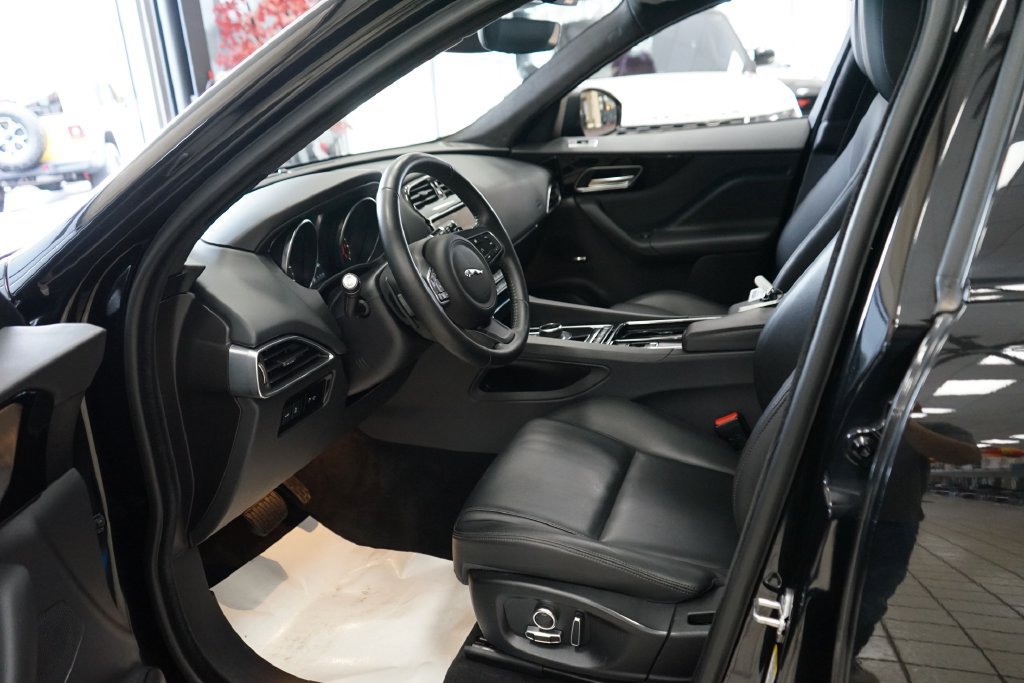 Used 2020 Jaguar F-PACE Premium AWD/4WD image 27