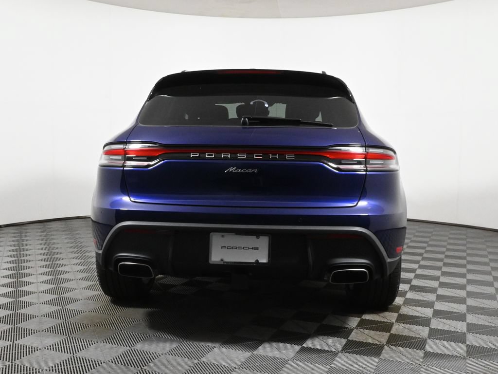 Used 2025 Porsche Macan AWD/4WD image 6