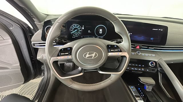Certified 2024 Hyundai Elantra SEL w/ Convenience Package FWD image 14