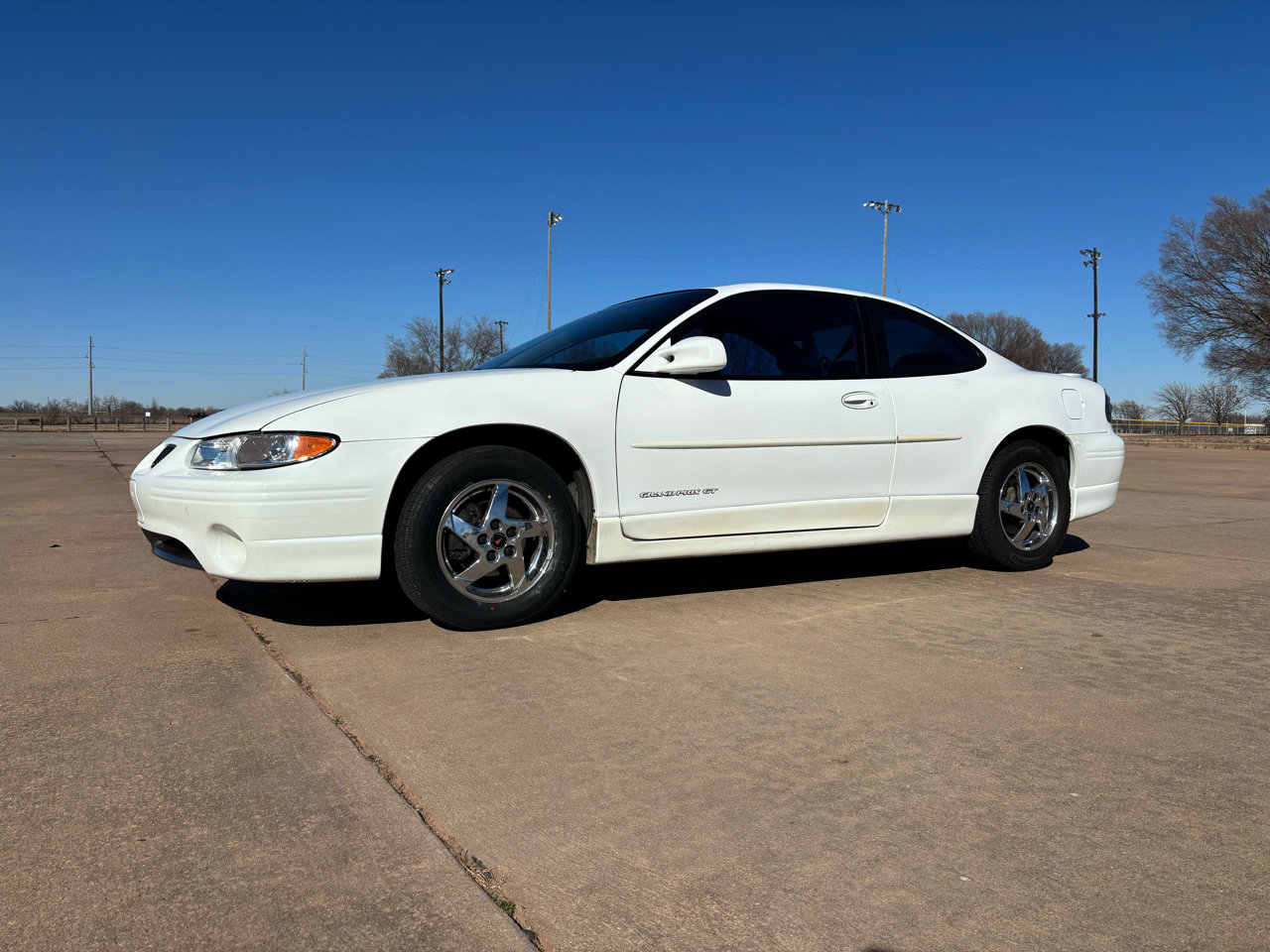 Used 2001 Pontiac Grand Prix GT w/ Opt Pkg 1 image 2