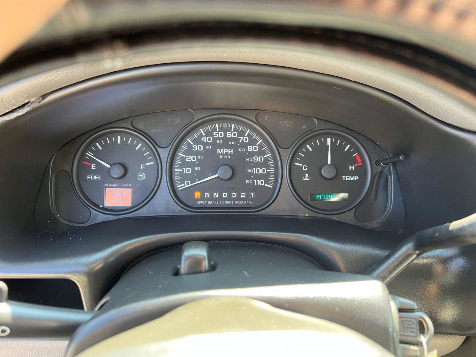 Used 2004 Chevrolet Venture LS w/ Easy Order Package FWD image 26