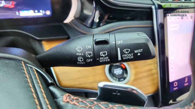 Used 2023 Jeep Grand Cherokee L Summit AWD/4WD image 46