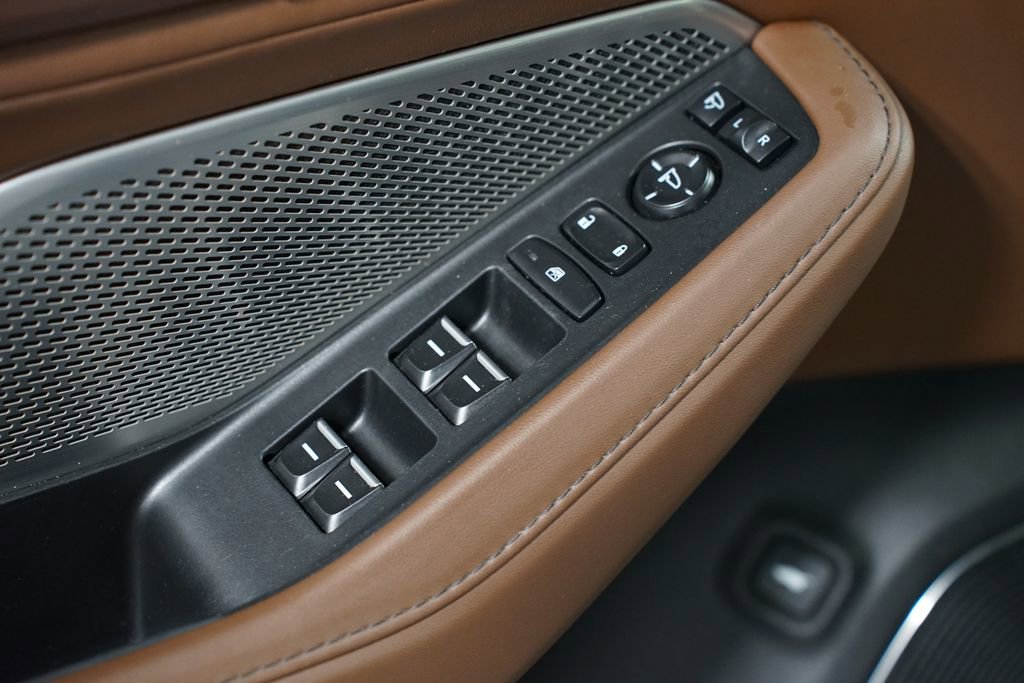 Used 2022 Acura MDX SH-AWD w/ Technology Package image 32