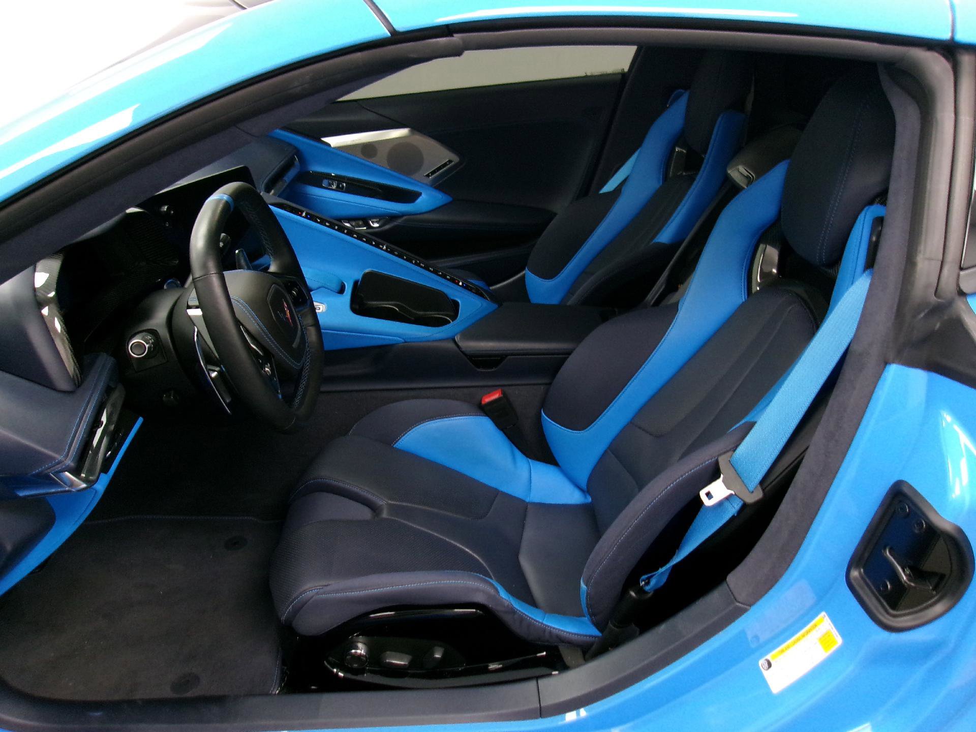 Used 2020 Chevrolet Corvette Stingray Premium Cpe w/ 3LT Preferred Equipment Group image 9