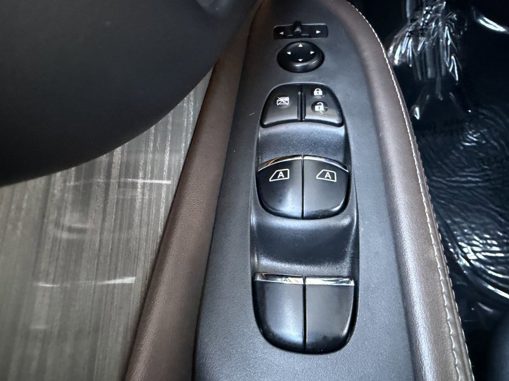 Used 2018 Nissan Murano SL w/ Moonroof Package image 25