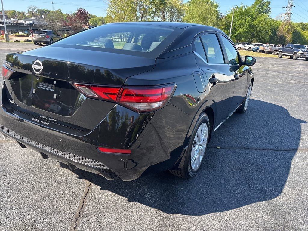 Used 2024 Nissan Sentra S image 5
