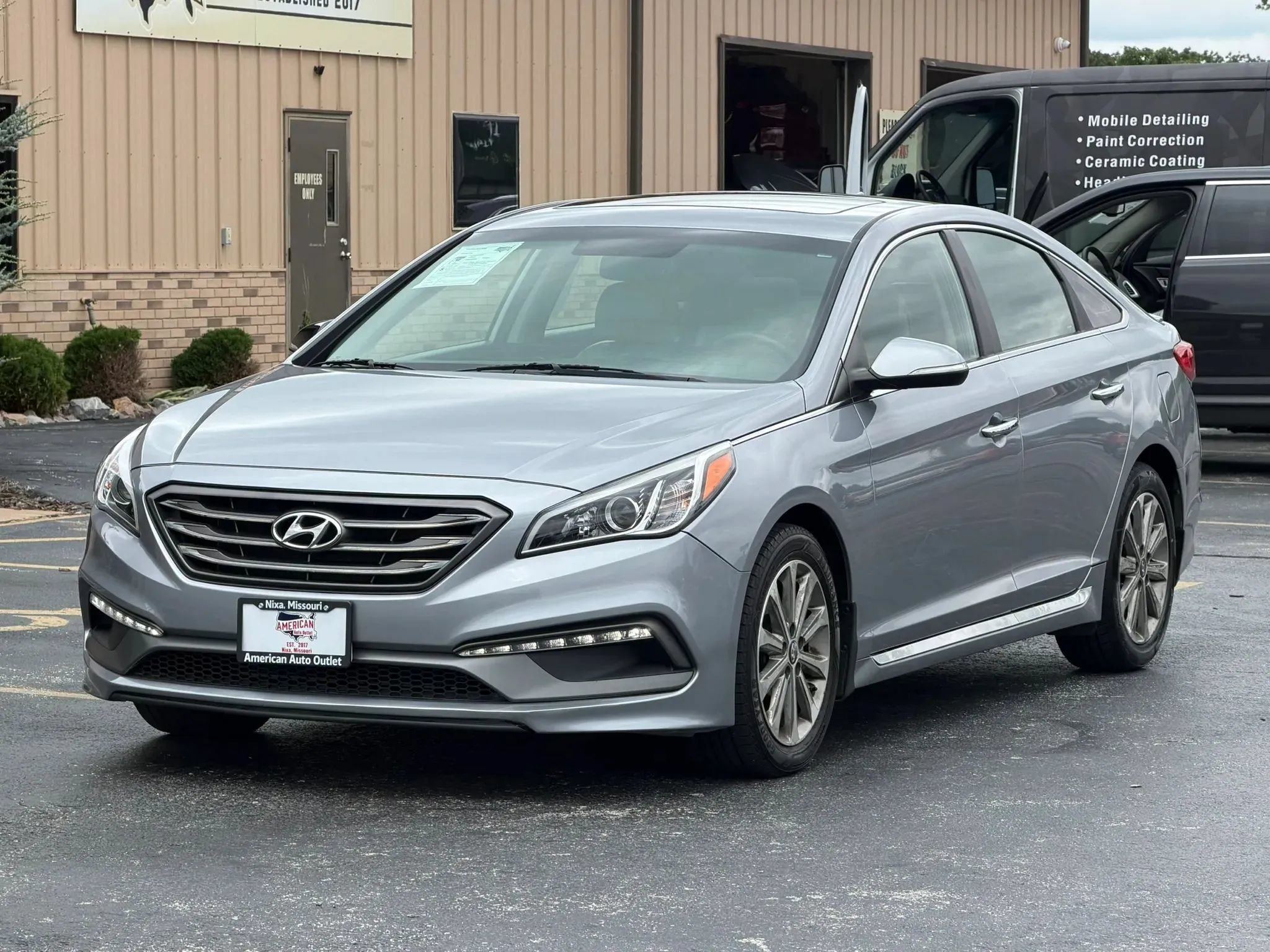 Used 2017 Hyundai Sonata Limited FWD image 5