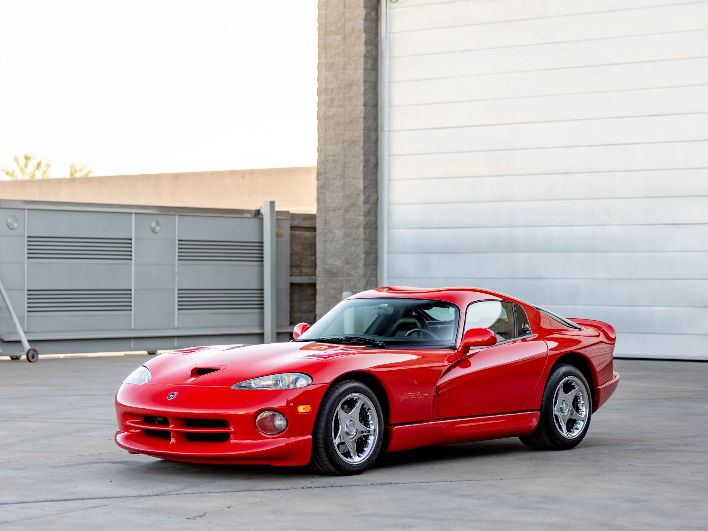Used 1997 Dodge Viper GTS RWD image 4