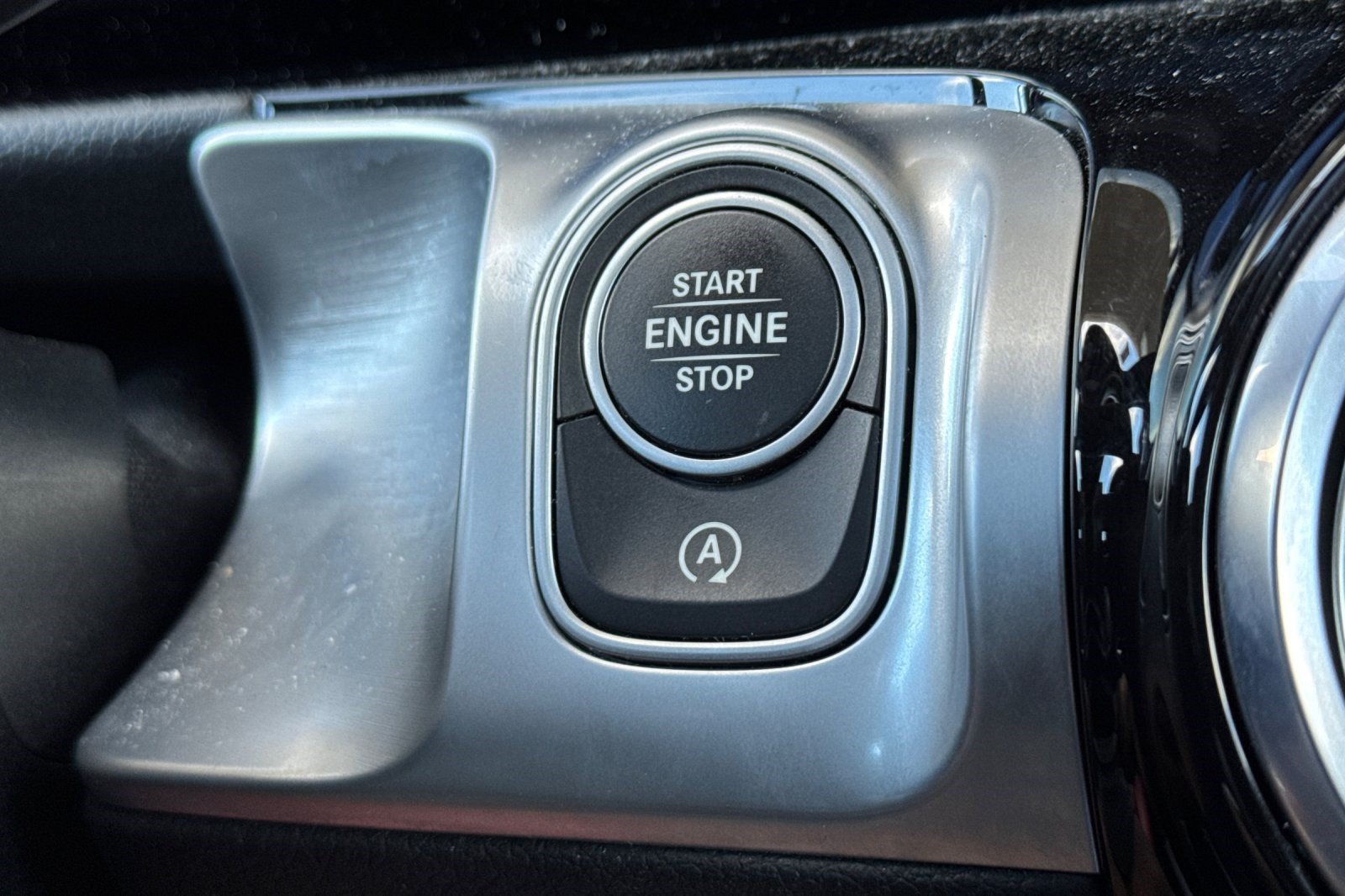 Used 2024 Mercedes-Benz GLB 250 image 16