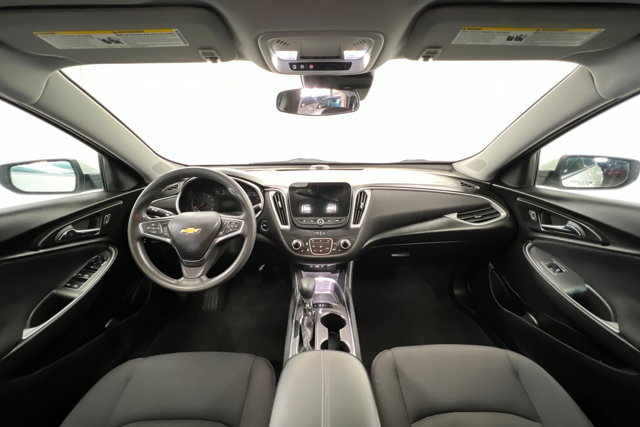 Used 2025 Chevrolet Malibu LT FWD image 9