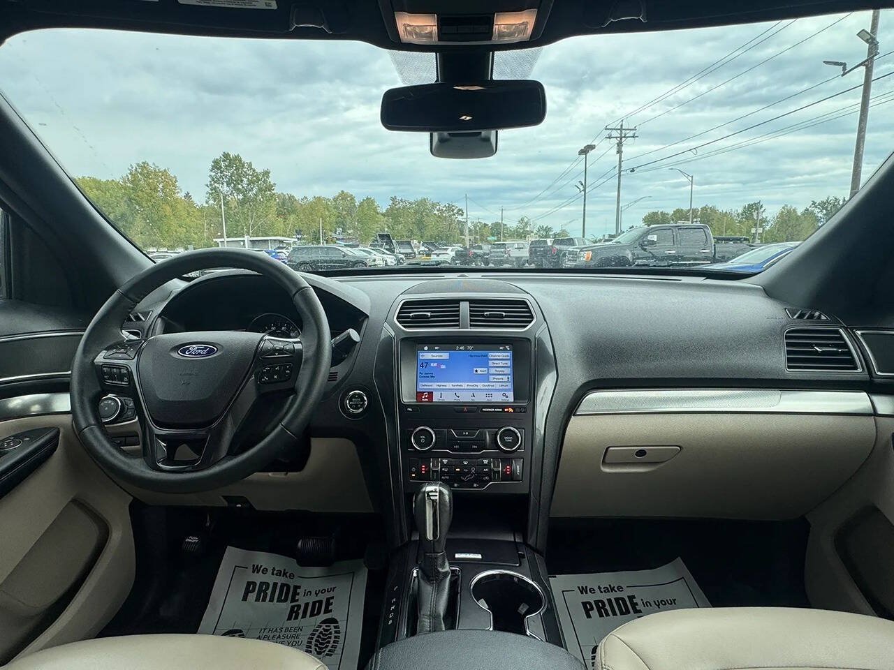 Used 2019 Ford Explorer XLT w/ Equipment Group 202A AWD/4WD image 7