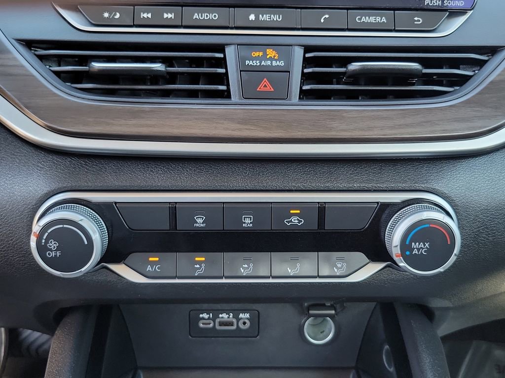 Used 2024 Nissan Altima 2.5 SV image 10