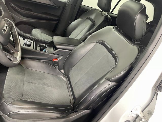 Used 2024 Jeep Grand Cherokee Altitude image 15