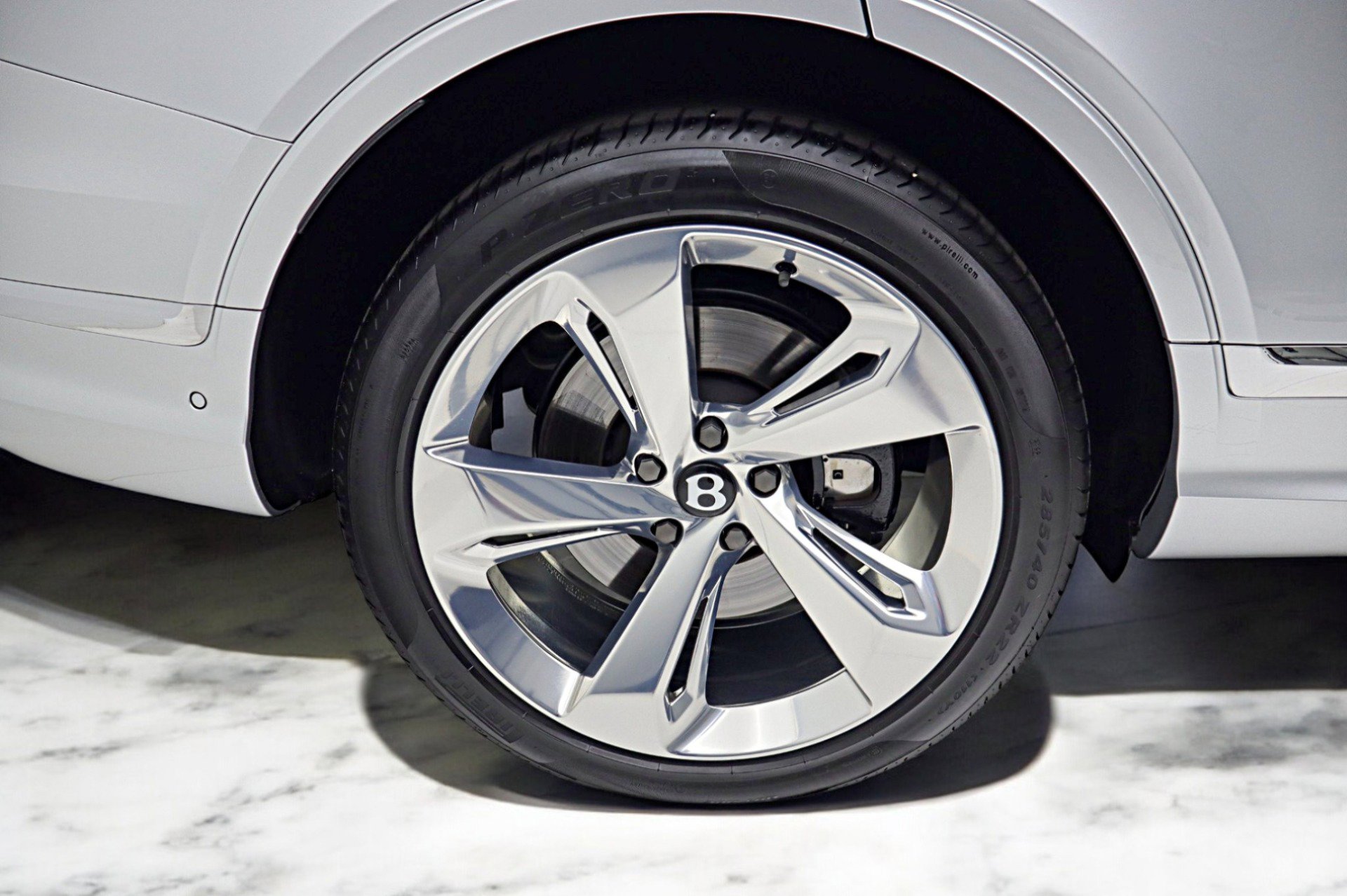 Used 2024 Bentley Bentayga Extended Wheelbase image 58