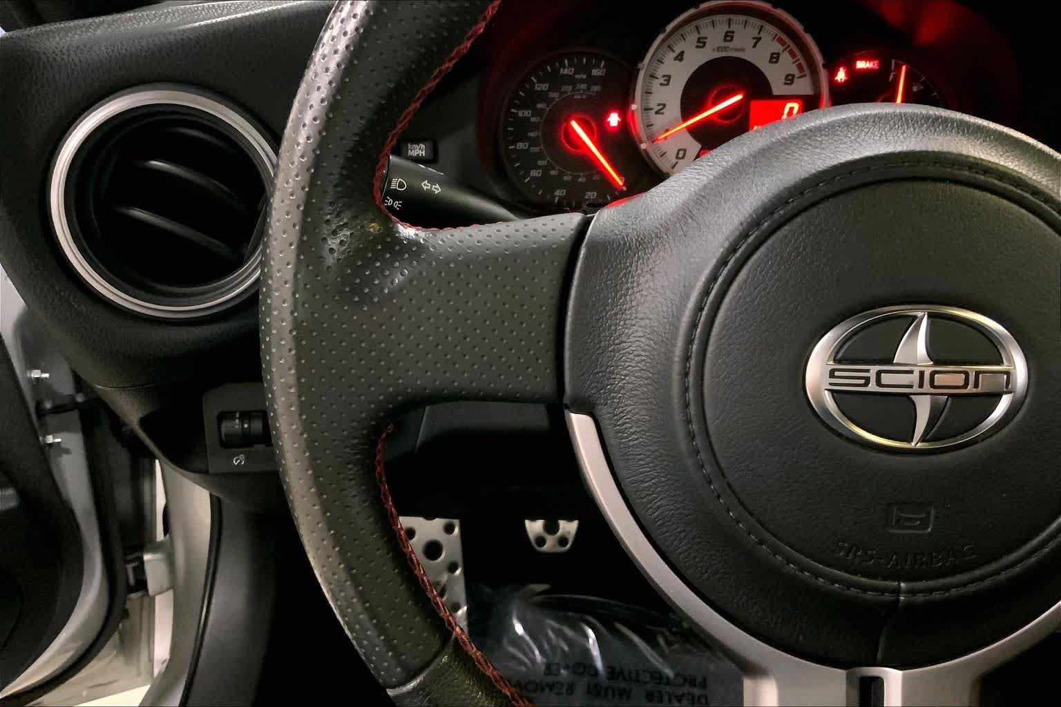 Used 2013 Scion FR-S RWD image 19