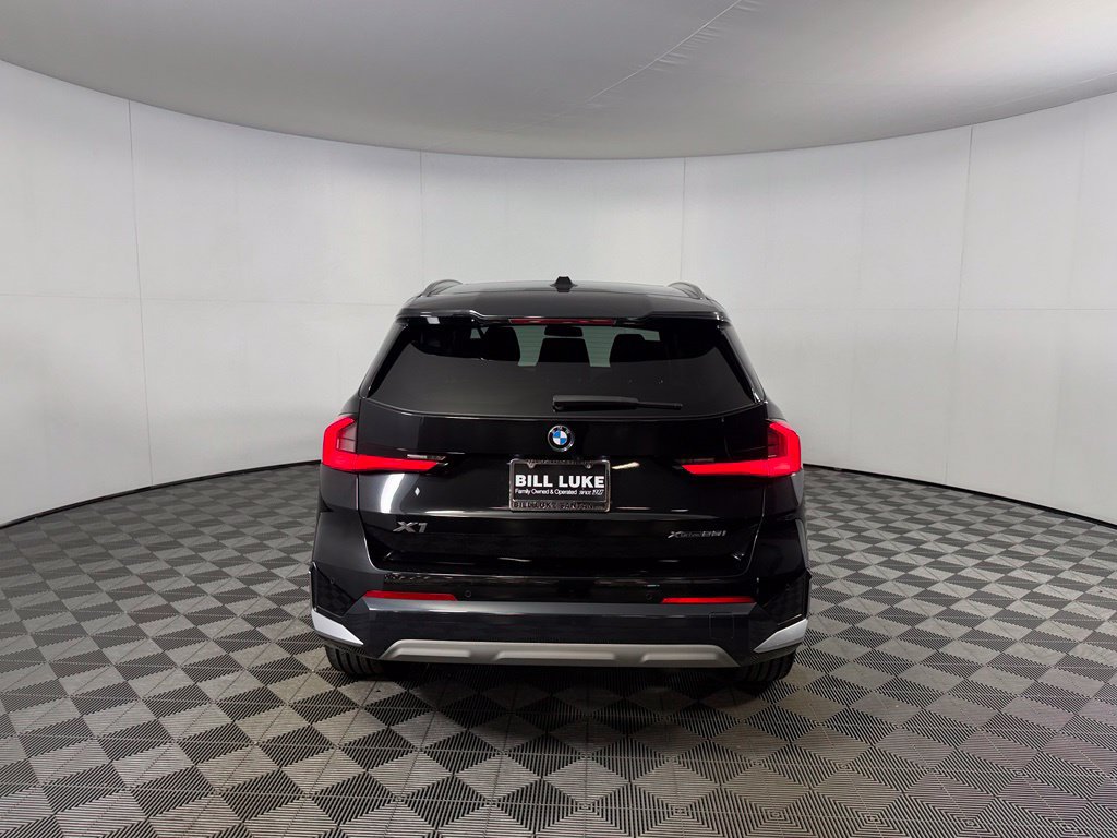 Used 2024 BMW X1 xDrive28i w/ Convenience Package AWD/4WD image 8