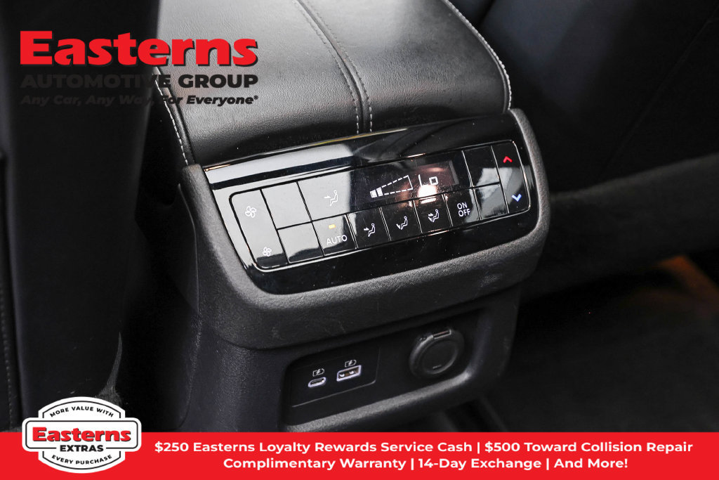 Used 2023 INFINITI QX60 Pure AWD/4WD image 25