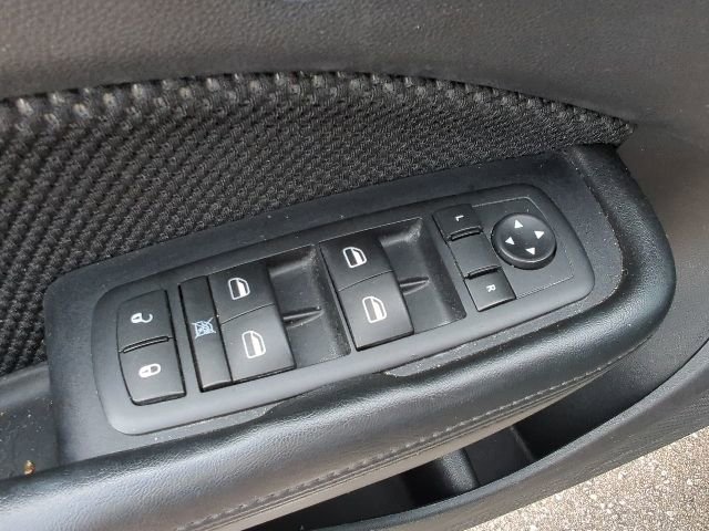 Used 2016 Dodge Dart SXT FWD image 19