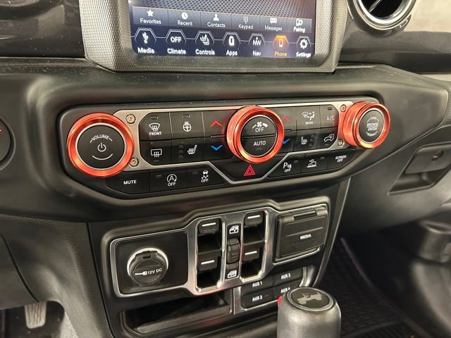 Used 2021 Jeep Wrangler Unlimited Sahara AWD/4WD image 18