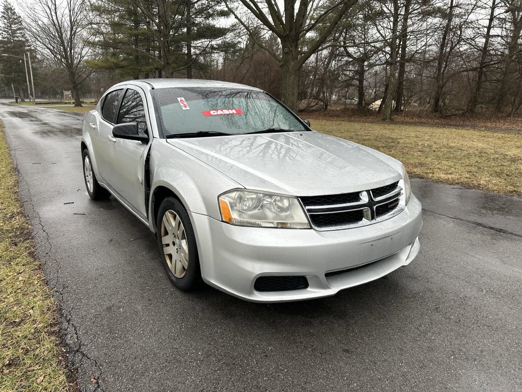 Used 2012 Dodge Avenger SE image 4