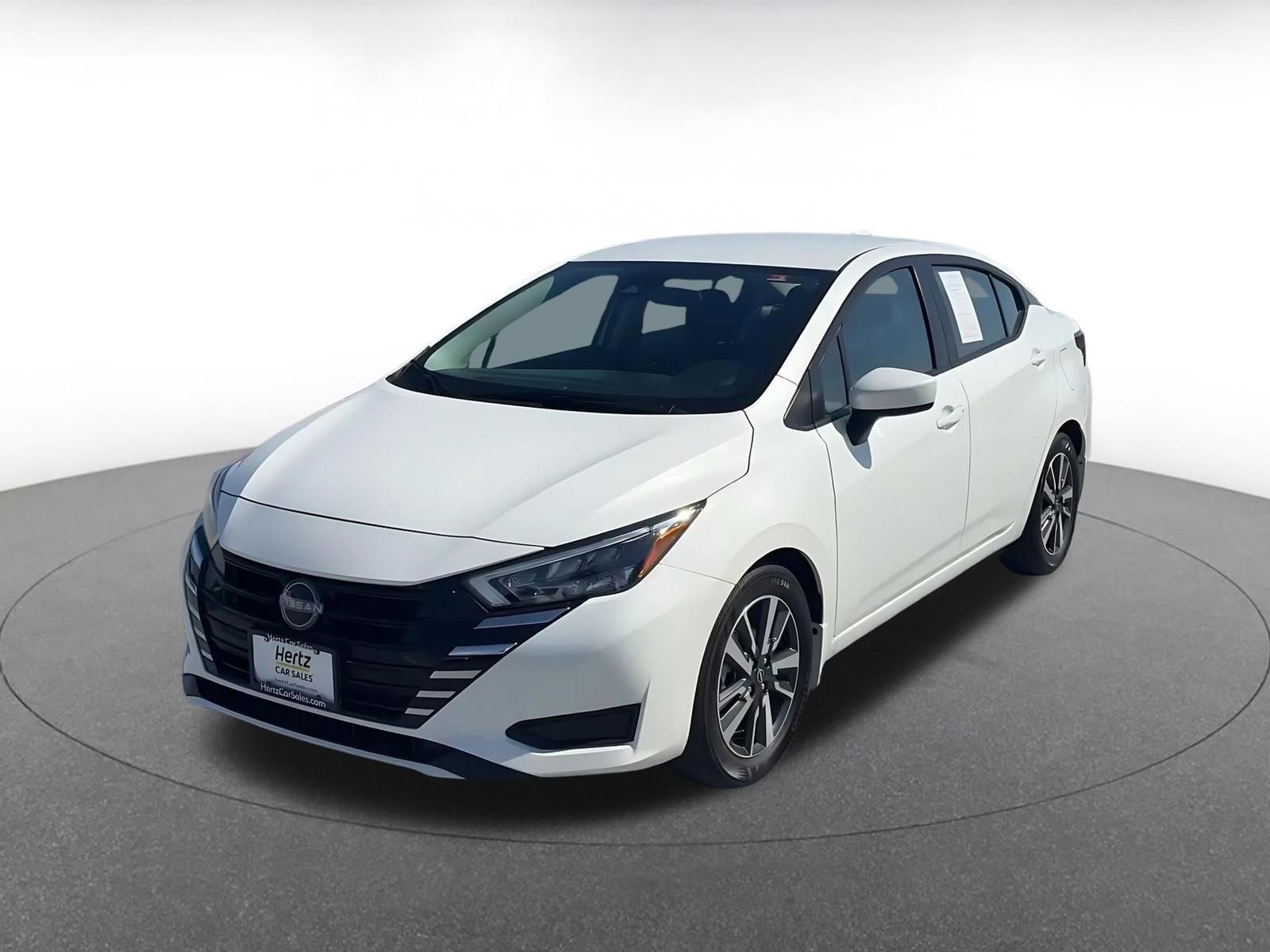 Used 2025 Nissan Versa SV w/ Trunk Package image 7