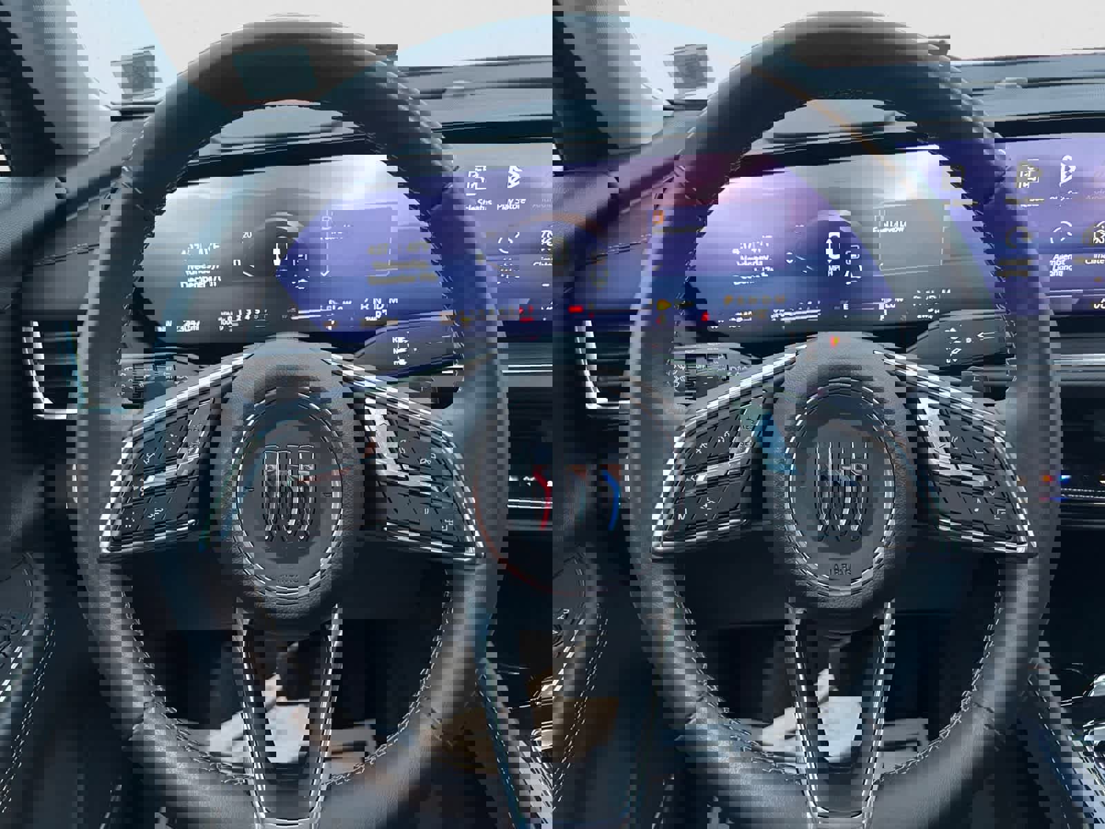 Used 2025 Buick Envision Preferred image 12