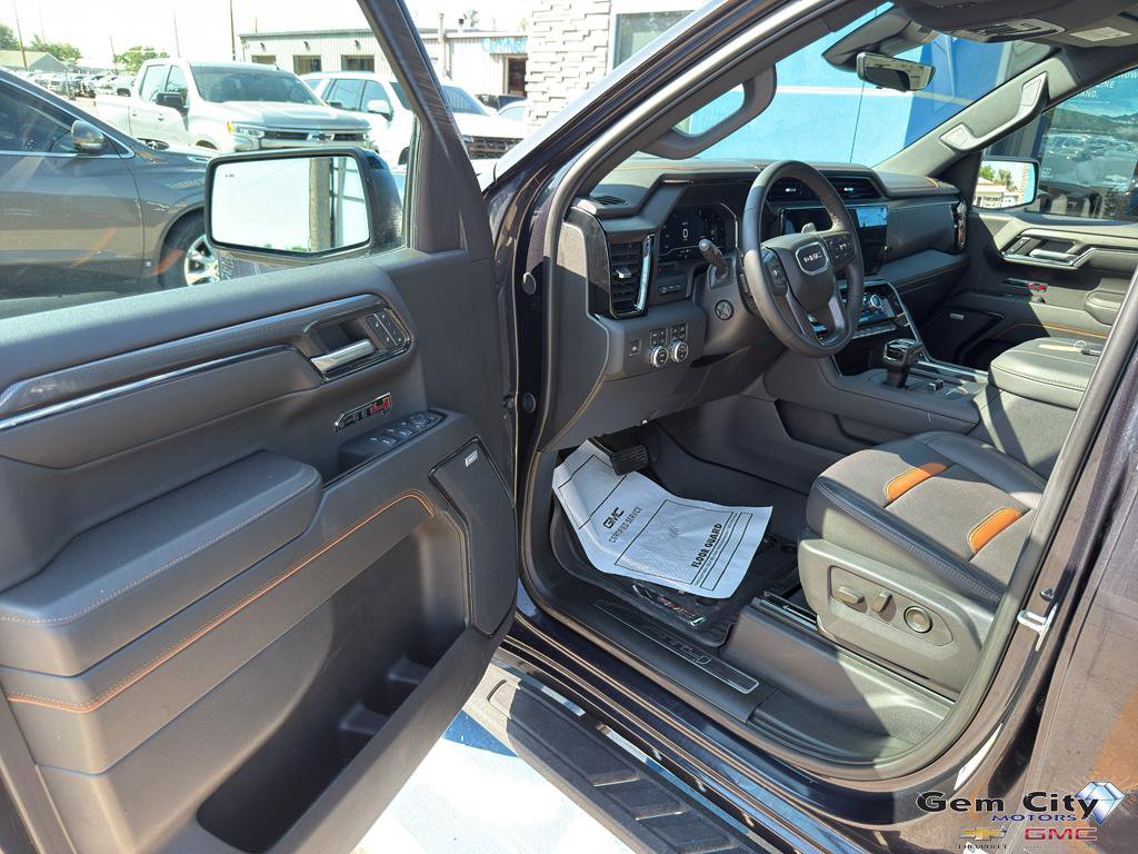 Used 2024 GMC Sierra 1500 AT4 w/ Technology Package image 14