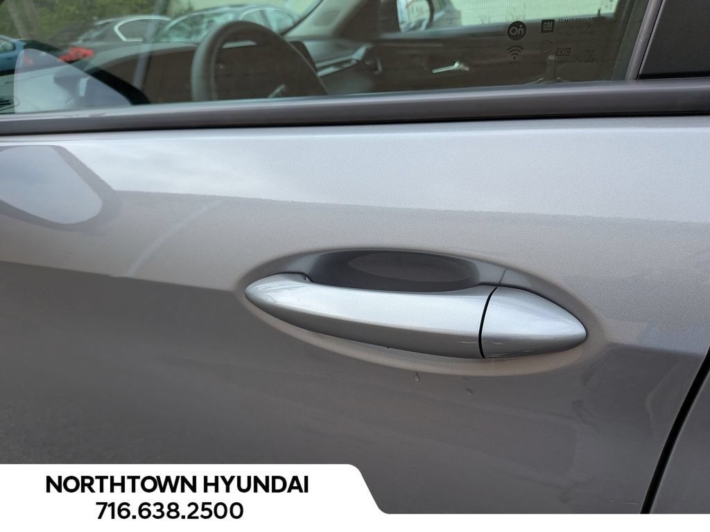 Used 2024 Chevrolet TrailBlazer LS FWD image 33